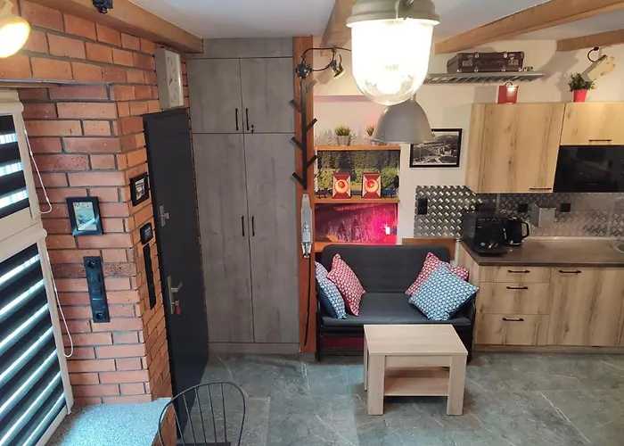 Pod Wiaduktem * Wałbrzych