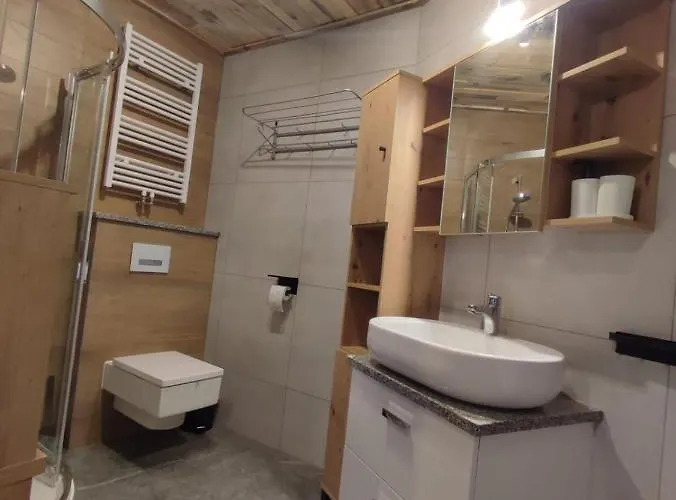 Lägenhet Pod Wiaduktem Wałbrzych